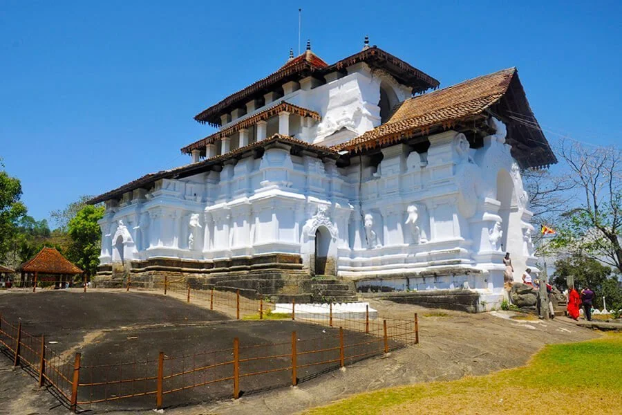 Lankatilaka Temple